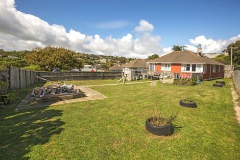 Photo of property in 55 Jillett Street, Titahi Bay, Porirua, 5022