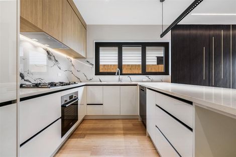 Photo of property in 23 Whakairo Crescent, Gulf Harbour, Whangaparaoa, 0930