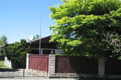 Photo of property in 14 Ilfracombe Place, Burnside, Christchurch, 8053