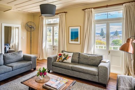 Photo of property in 17 Kowhai Street, Eastbourne, Lower Hutt, 5013