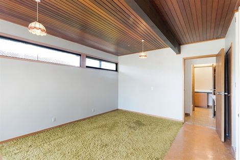 Photo of property in 103 Waimumu Road, Massey, Auckland, 0614