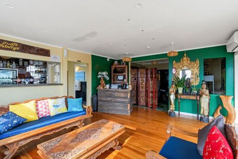Photo of property in 1 Waimea Road, Waikanae Beach, Waikanae, 5036