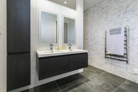 Photo of property in 80 Riverhead Point Drive, Riverhead, 0820