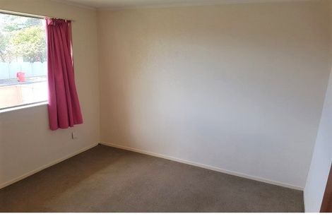 Photo of property in 3 Langwell Place, Papakowhai, Porirua, 5024