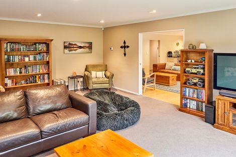 Photo of property in 12 Peel Lane, Aotea, Porirua, 5024