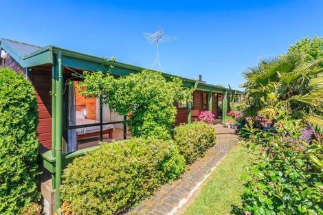Photo of property in 79 Fernhill Way, Oteha, Auckland, 0632