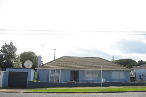Photo of property in 80 Fulford Street, New Plymouth, 4310
