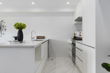 Photo of property in 4/29 May Street, Mount Maunganui, 3116