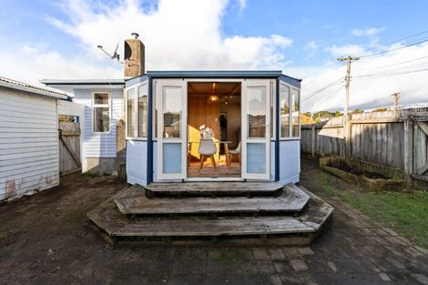 Photo of property in 68 Fraser Avenue, Johnsonville, Wellington, 6037