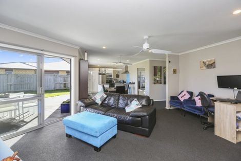 Photo of property in 14 Wentworth Lane, Waiwhakaiho, New Plymouth, 4312