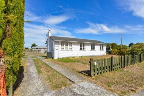 Photo of property in 4 Peterhead Avenue, Flaxmere, Hastings, 4120