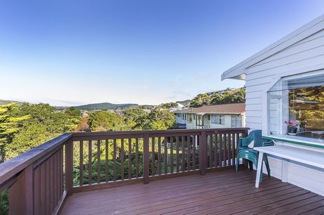 Photo of property in 69 Fyvie Avenue, Tawa, Wellington, 5028