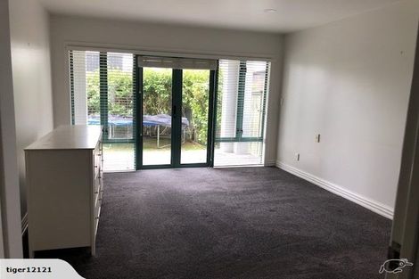 Photo of property in 2/61 Beresford Street, Bayswater, Auckland, 0622