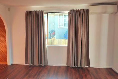 Photo of property in 8 Caen Road, Panmure, Auckland, 1072