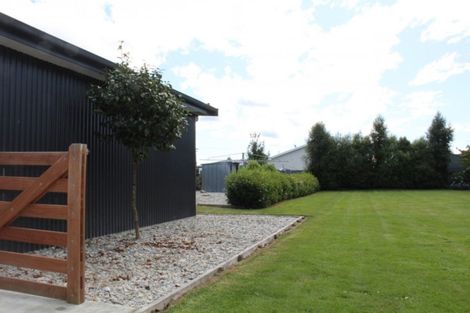 Photo of property in 6 Church Street, Winton, 9720