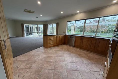 Photo of property in 1242 Great South Road, Runciman, Drury, 2578