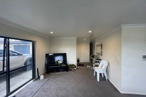 Photo of property in 12 Carn Place, Weymouth, Auckland, 2103