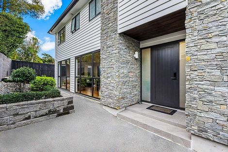 Photo of property in 34a Lyons Avenue, Murrays Bay, Auckland, 0630