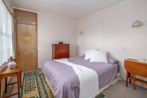 Photo of property in 12 Weka Place, Masterton, 5810