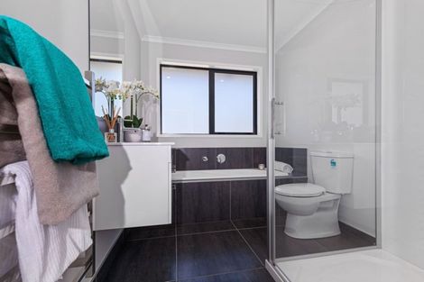 Photo of property in 21 Downer Access Road, Kaukapakapa, 0873