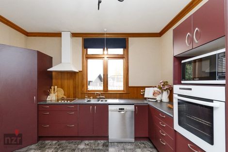 Photo of property in 16 Pirinoa Street, Feilding, 4702