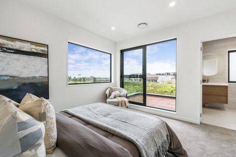 Photo of property in 29 Streamview Way, Long Bay, Auckland, 0630