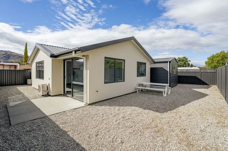 Photo of property in 2 Wicklow Street, Cromwell, 9310