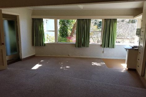 Photo of property in 5 Waiteata Road, Kelburn, Wellington, 6012
