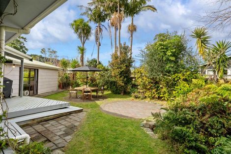 Photo of property in 8 Parkland Place, Whitianga, 3510
