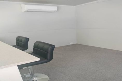 Photo of property in 4 Antipodes Lane, Whitby, Porirua, 5024