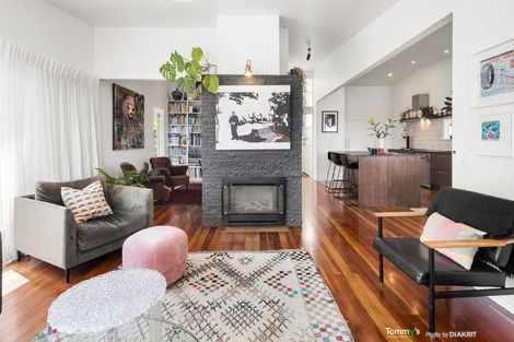 Photo of property in 42 Lohia Street, Khandallah, Wellington, 6035