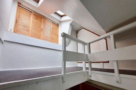 Photo of property in 21af1 Talavera Terrace, Kelburn, Wellington, 6012