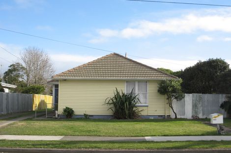 Photo of property in 16 Gilray Avenue, Maraenui, Napier, 4110