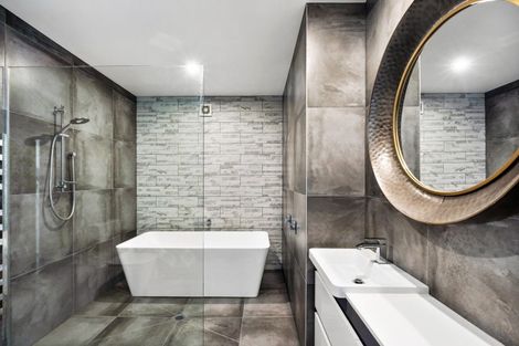 Photo of property in 7b Burlington Road, Hospital Hill, Napier, 4110