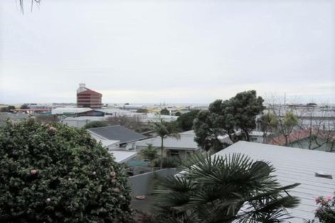 Photo of property in 129 Pendarves Street, New Plymouth, 4312