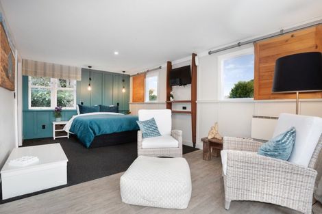 Photo of property in 3 Seaview Road, Paraparaumu Beach, Paraparaumu, 5032