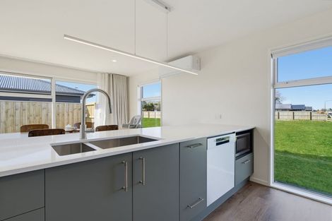 Photo of property in 37 Henshaw Street, Woodend, 7610