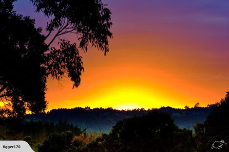 Photo of property in 4 Gavinike Place, Waimauku, 0812