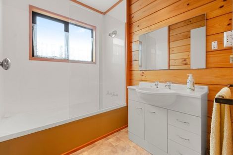 Photo of property in 37a Hill Crescent, Papakura, 2110