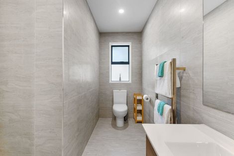 Photo of property in 99 Stoneridge Terrace, Whitford, Manurewa, 2576