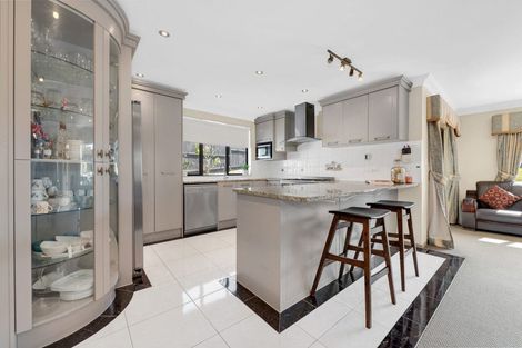 Photo of property in 26 Chateau Rise, Flat Bush, Auckland, 2016