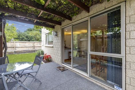Photo of property in 70f Avonhead Road, Avonhead, Christchurch, 8042