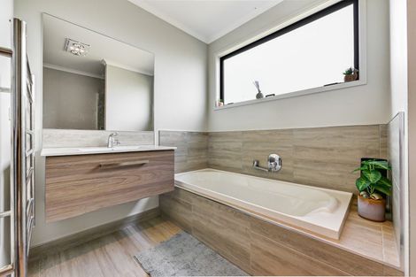 Photo of property in 54 Lulu Avenue, Chartwell, Hamilton, 3210