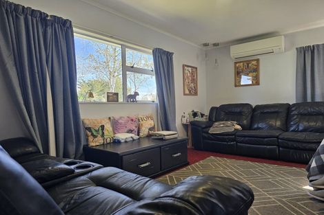 Photo of property in 28 Leeton Drive, Waipukurau, 4200