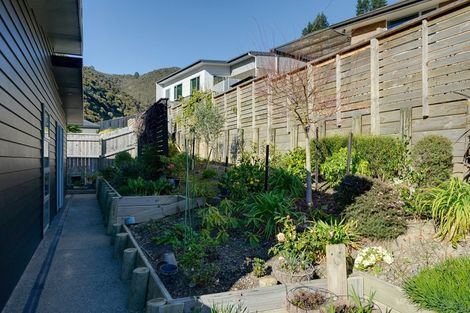 Photo of property in 12 Devenish Place, Atawhai, Nelson, 7010