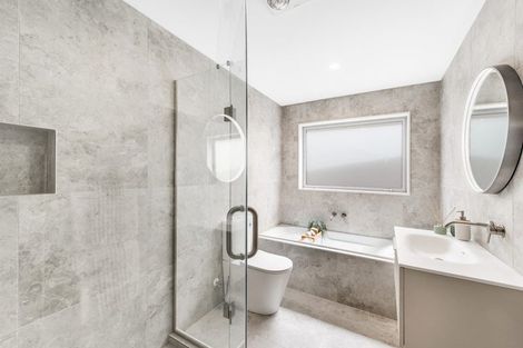 Photo of property in 13b Liam Place, Half Moon Bay, Auckland, 2012