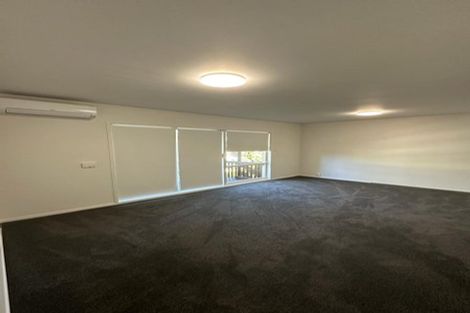 Photo of property in 2/7 Dakota Avenue, Beach Haven, Auckland, 0626