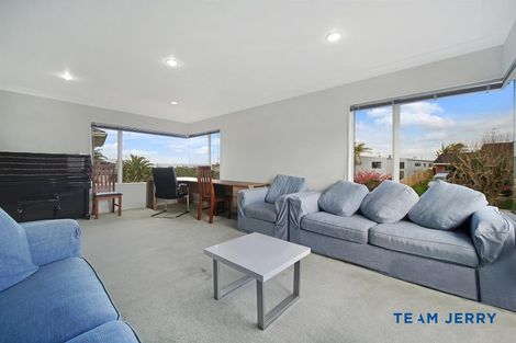 Photo of property in 2/9 Mccrystal Avenue, Bucklands Beach, Auckland, 2012