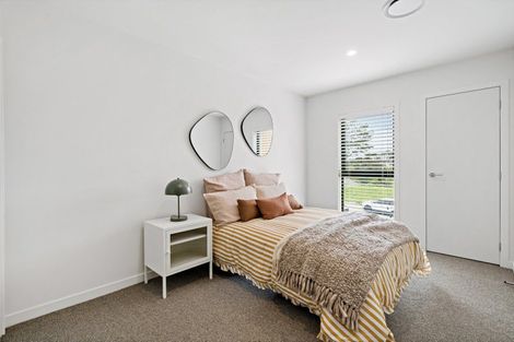 Photo of property in 9 Golden Fall Road, Hobsonville, 0616