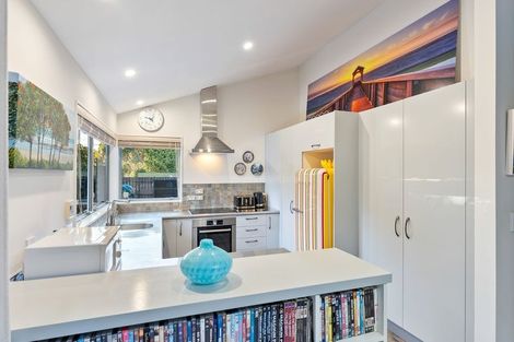 Photo of property in 82 Te Moana Road, Waikanae Beach, Waikanae, 5036